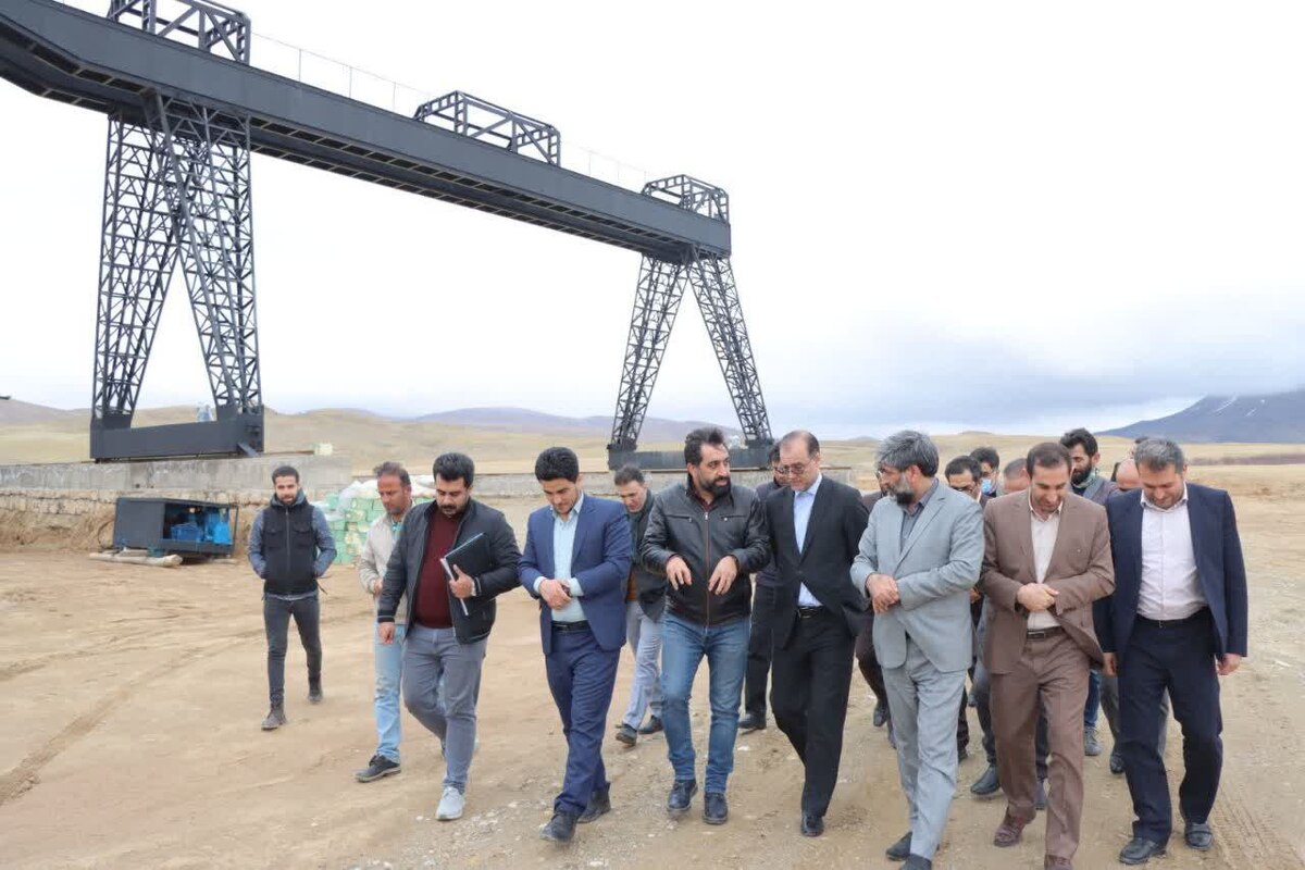 بازدید رئیس کل دادگستری آذربایجان غربی از دو واحد تولیدی تکاب/عتباتی:حمایت‌ها از این دو واحد اشتغال بالغ بر ۴۰۰ نفر را به همراه دارد