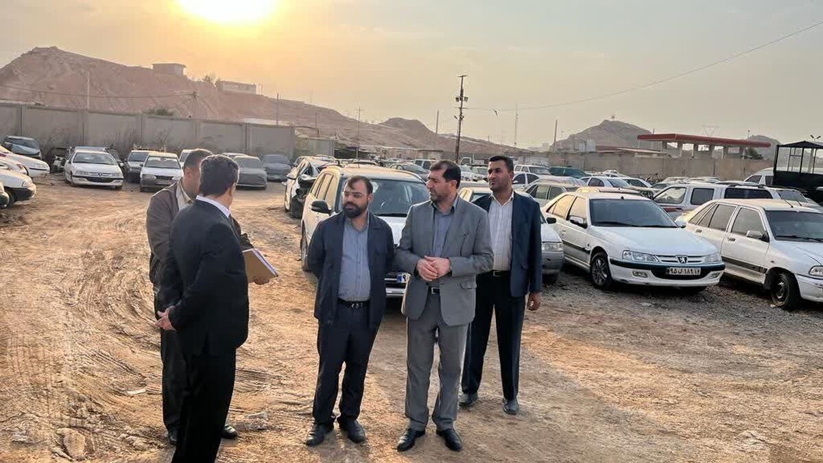دادستان عمومی و انقلاب مرکز خوزستان از پارکینگ‌های اهواز بازدید کرد