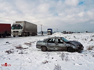 تصادف زنجیره‌ای ۴۰ خودرو در آزادراه زنجان - قزوین