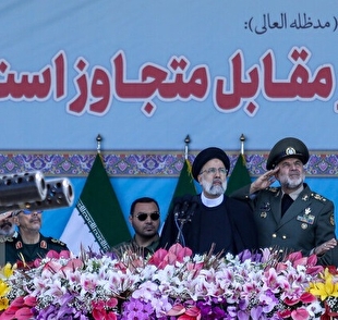 مراسم گرامیداشت روز ارتش جمهوری اسلامی ایران آغاز شد