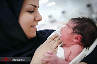 اعلام میانگین سن پدر و مادر ایرانی در تولد اولین فرزند