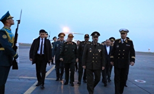 وزیر دفاع برای شرکت در اجلاس شانگهای وارد قزاقستان شد