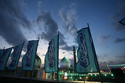 مسجد مقدس جمكران در شب نيمه شعبان