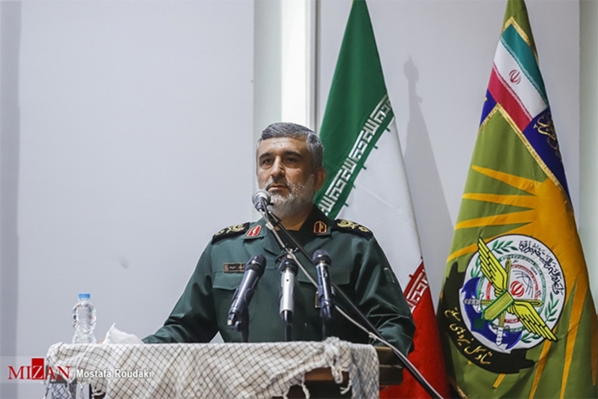 سردار حاجی‌زاده: موشک کروز «پاوه» با برد ۱۶۵۰ کیلومتر وارد سبد موشکی ایران شده است