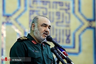 سرلشکر سلامی: رهبر انقلاب امروز به سپاه پاسداران نشان فتح اعطا کردند