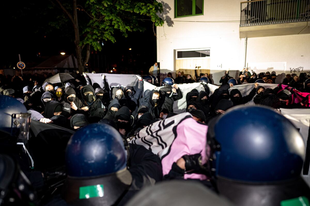 خشونت پلیس آلمان در اعتراضات کارگری
