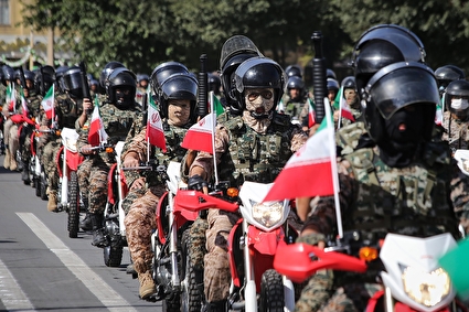 رژه نیرو‌های مسلح در آغاز هفته دفاع مقدس - استان‌ها