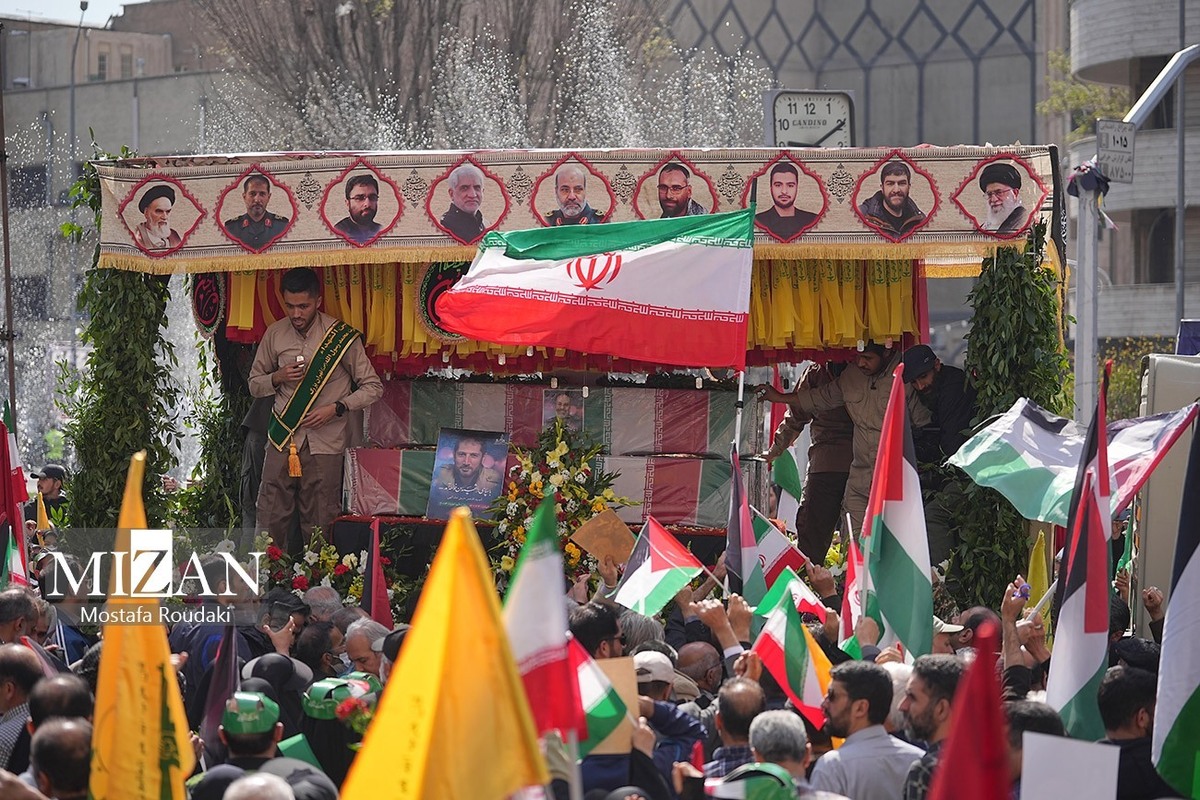 پیکر مطهر شهدای راه قدس در تهران تشییع شد